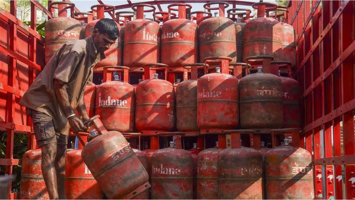 https://www.jagranimages.com/images/newimg/22092025/22_09_2025-lpg_24056271_184954881.jpg