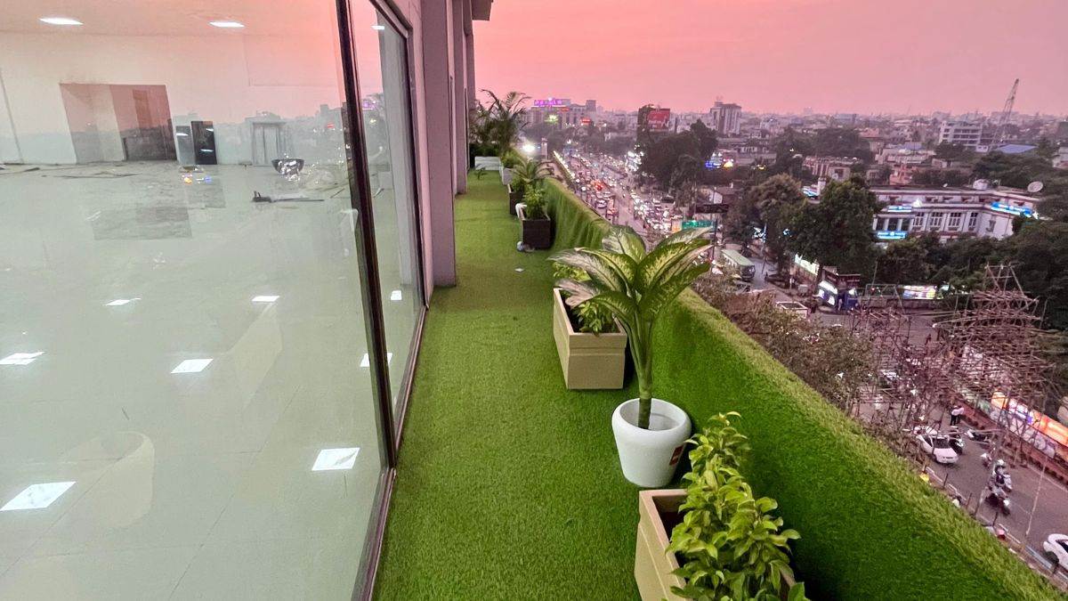 https://www.jagranimages.com/images/newimg/22092025/22_09_2025-maurya_hotel_patna_24055781.jpg