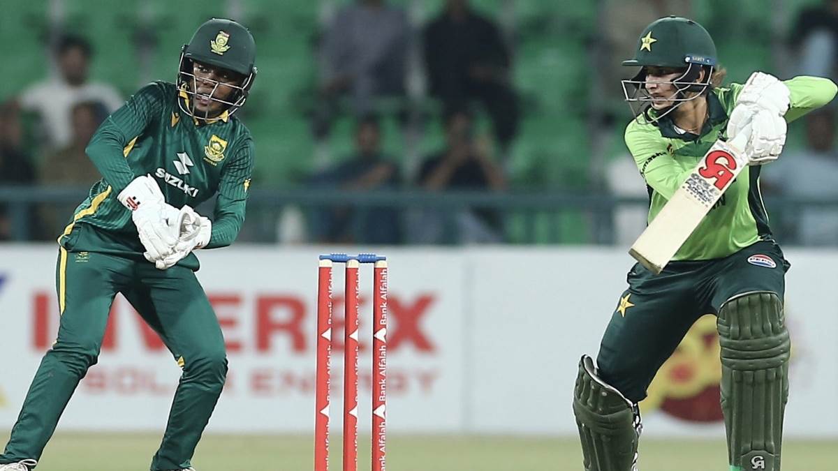 https://www.jagranimages.com/images/newimg/22092025/22_09_2025-pak_w_vs_rsa_w_24056536.jpg