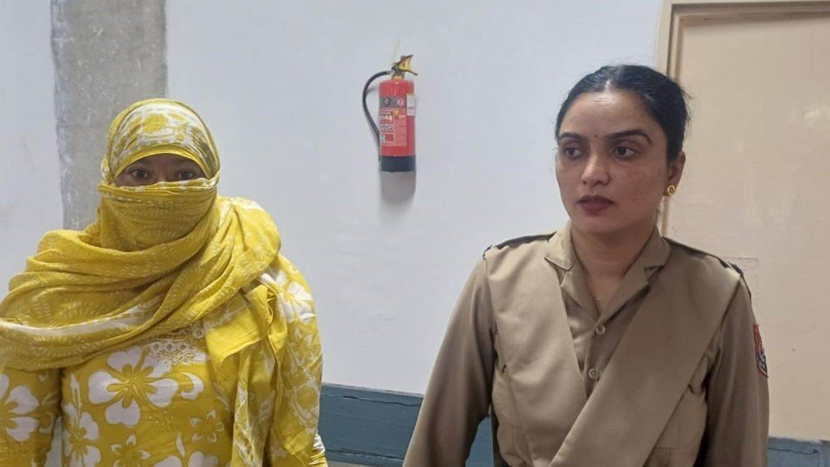 https://www.jagranimages.com/images/newimg/22092025/22_09_2025-police_53_24056610.jpg
