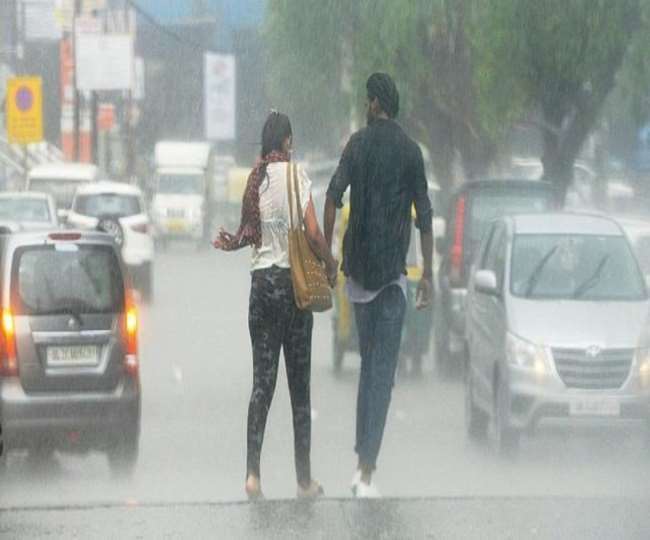Weather & Rain ALERT! दिल्ली-एनसीआर फिर बदलेगा मौसम, ठंड के बीच होगी बारिश; IMD ने जारी किया यलो अलर्ट