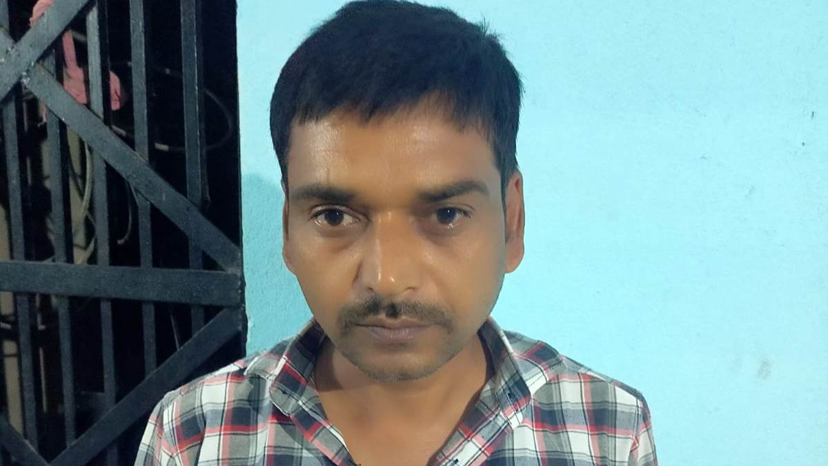 bihar crime one lakh demanded from nazir as a fake vigilance officer in bhojpur many government officials were on target