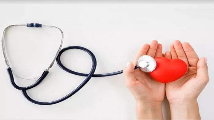 Heart Health Tips: इन आसान टिप्स को फॉलो कर हृदय को रख सकते हैं सेहतमंद