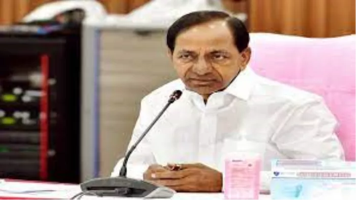KCR ने दिल्ली में तैयार हो रहे पार्टी दफ्तर का मुआयना किया।