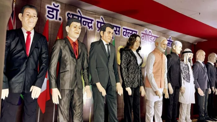 Durga Puja 2023: पटना में बना जी20-थीम वाला पंडाल, पीएम मोदी-बिडेन समेत कई विश्व नेताओं के मॉडल शामिल