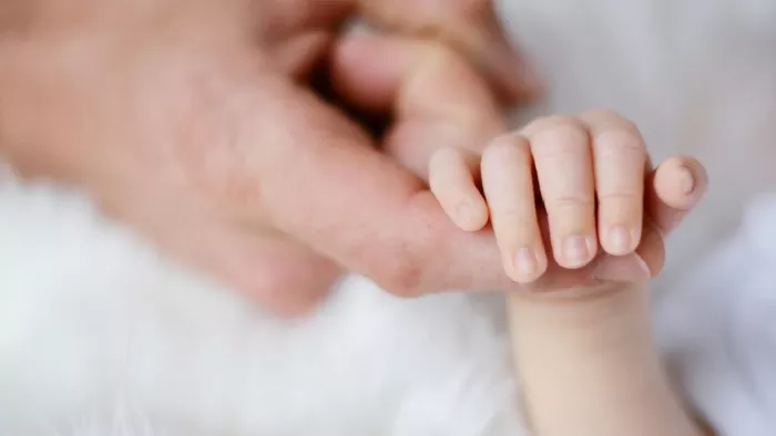 पुरी में शराबी पिता ने 11 माह की बच्ची को बेचा, मासूम विशाखापट्टनम से हुई बरामद। (सांकेतिक तस्वीर)