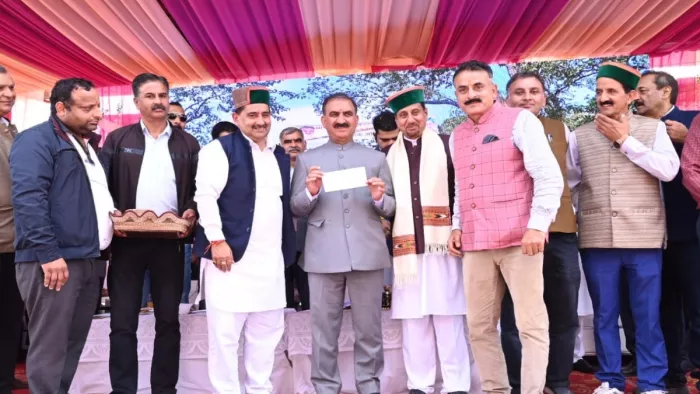 सीएम सुक्खू ने शाहपुर को किया करोड़ों की परियोजनाओं का शिलान्यास।