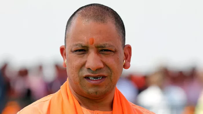 Ayodhya News: दो दिवसीय दौरे के दूसरे दिन योगी आदित्यनाथ ने महंत नृत्यगोपाल दास की मुलाकात