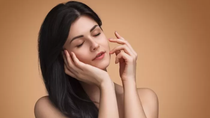 Skin Care Tips: डार्क स्पॉट्स, मुंहासे और झुर्रियां दूर करने में सैलिसिलिक एसिड के फायदे