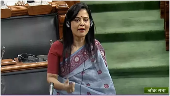 महुआ मोइत्रा मामले में TMC ने तोड़ी चुप्पी (Image: LOK SABHA)