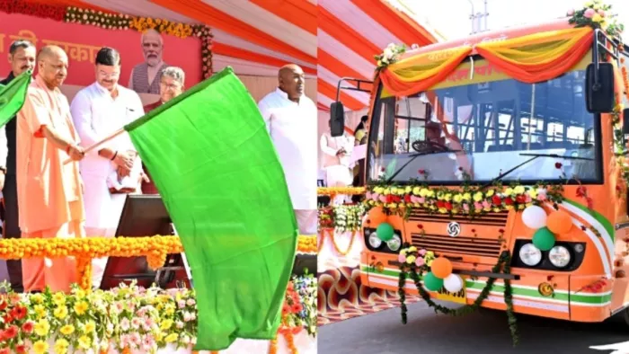 यूपी के लोगों के लिए खुशखबरी, CM योगी ने 51 बसों को हरी झंडी दिखाकर किया रवाना