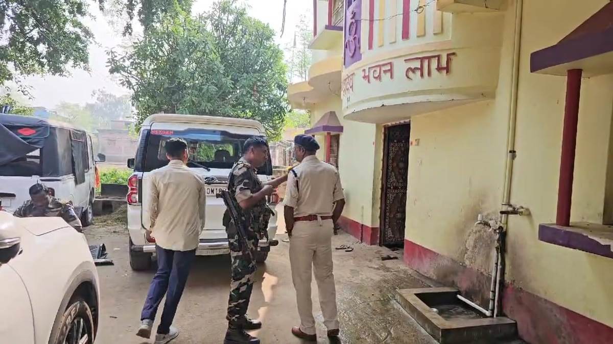 https://www.jagranimages.com/images/newimg/22102024/22_10_2024-koderma_news_23819818.jpg