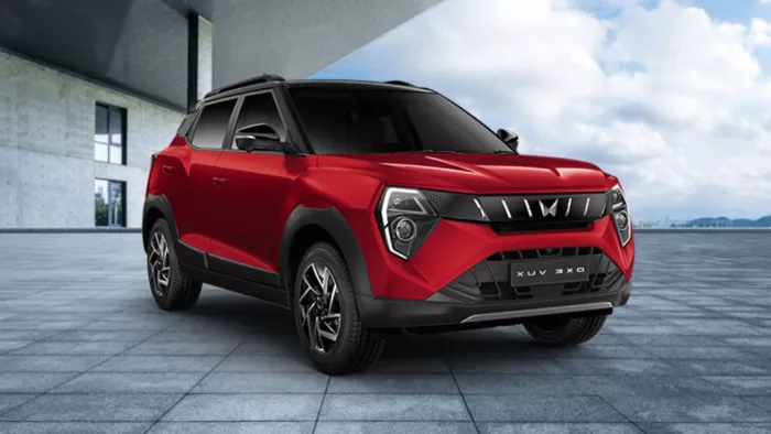 Mahindra XUV 3XO EV एक बार फिर टेस्टिंग के दौरान हुई स्पॉट।