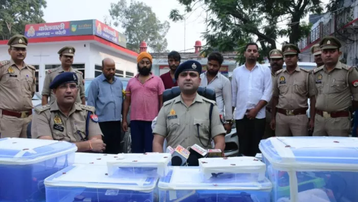 Bareilly News: बरेली पुलिस की गिरफ्त में आरोपित।