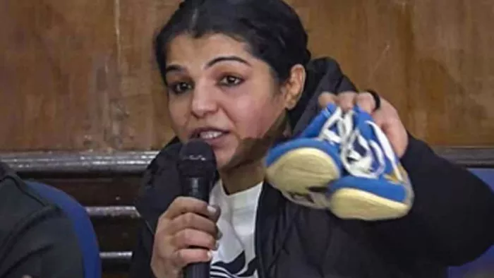 ओलंपिक कांस्य पदक विजेता साक्षी मलिक ने किताब में खोले राज