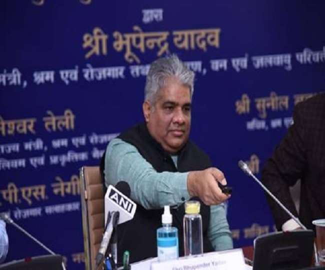 अपनी तरह के पहले सर्वे में काम के घंटे से लेकर माहौल तक की ली जाएगी जानकारी (फोटो एजेंसी)