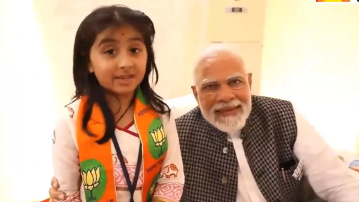 जानिए कौन है 7 साल नन्‍ही बच्ची जिसकी कविता ने प्रधानमंत्री मोदी का मोह लिया मन, वीडियो वायरल