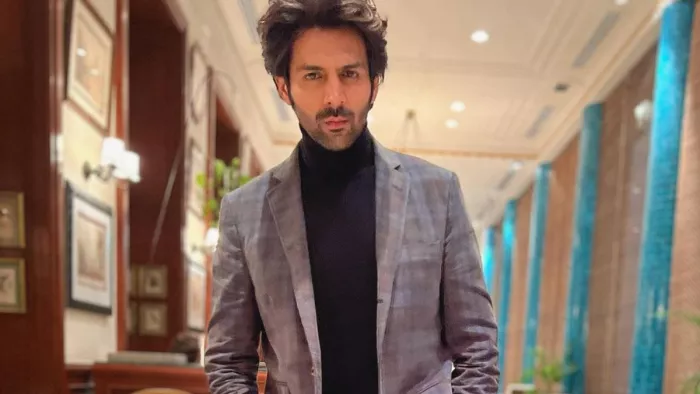 kartik aaryan birthday special know freddy actor net worth and bhool bhulaiyaa 2 actors luxury car collection. Photo Credit/Instagram