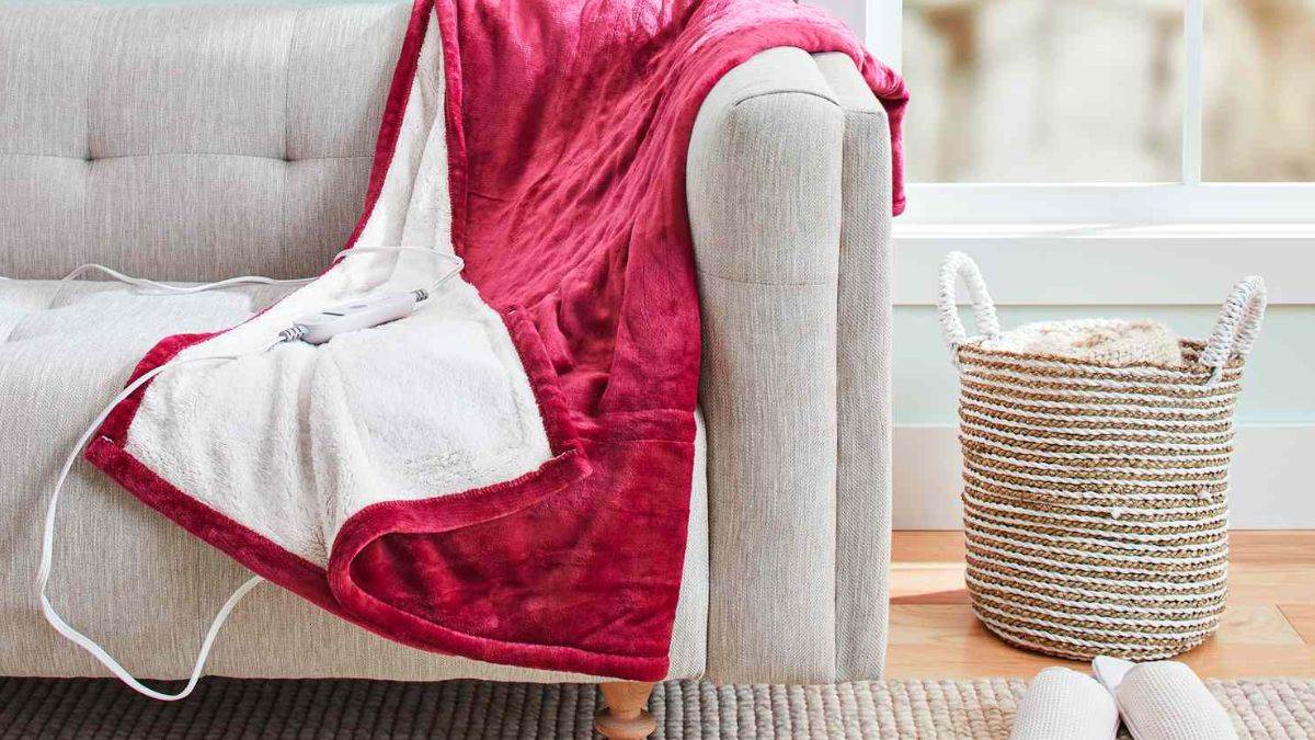 अब होगा सर्दी से सॉलिड मुकाबला, ये Electric Blanket माइनस तापमान में भी देंगे गर्माहट, घंटों आएगी चैन की नींद