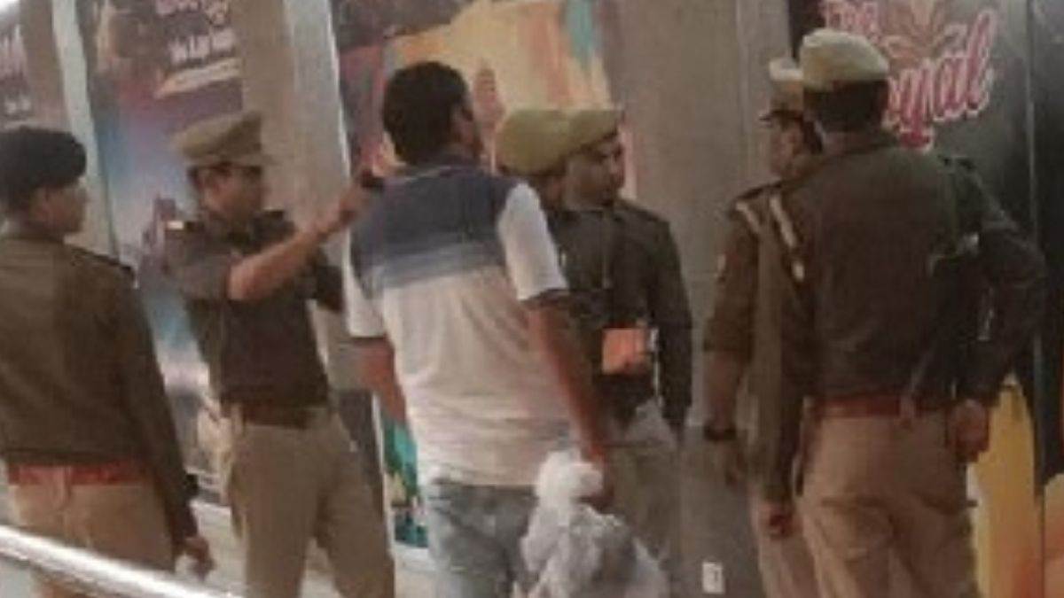 https://www.jagranimages.com/images/newimg/22112023/22_11_2023-raid_on_spa_center_muzaffarnagar_23586387.jpg