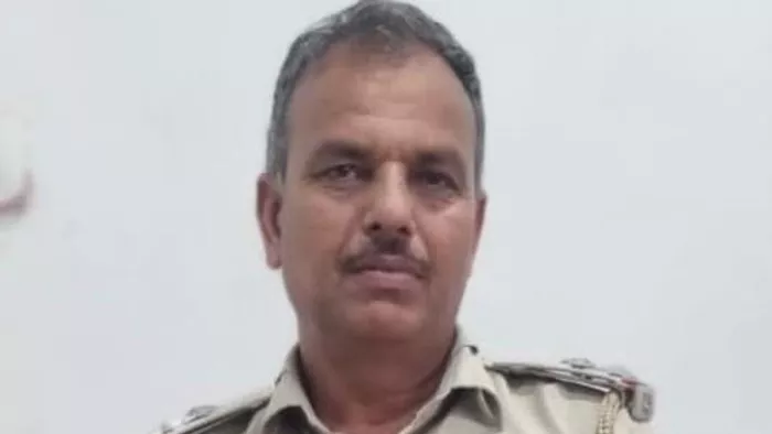 हरियाणा एंटी करप्शन ब्यूरो ने रिश्वत लेते हुए सब इंस्पेक्टर राम निवास को गिरफ्तार किया