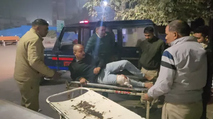 पुलिस मुठभेड़ में बदमाश के पैर में लगी गोली। जागरण