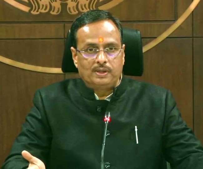 Deputy Chief Minister Dr Dinesh Sharma said Samajwadi Party MPs and MLAs  were seen standing with the rioters