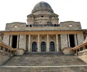 नागपुर पीठ ने गाय की खाल ले जाने के मामले में दर्ज प्राथमिकी खारिज की।