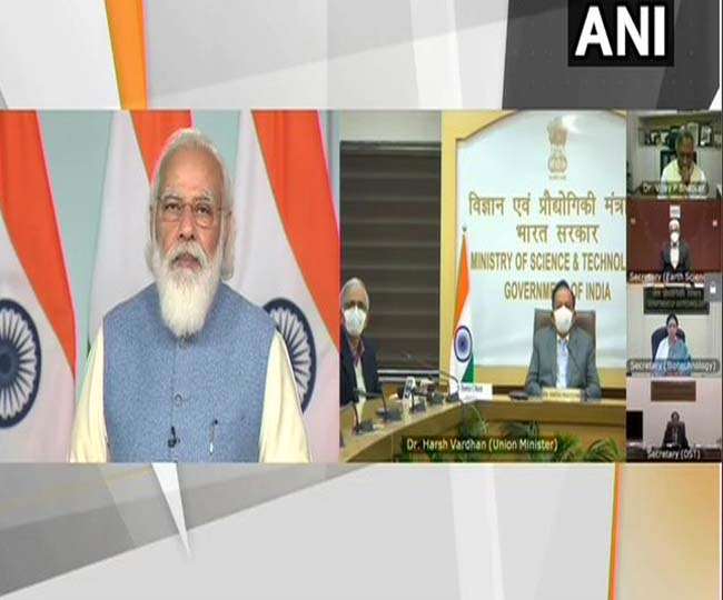 भारत अंतर्राष्ट्रीय विज्ञान महोत्सव को संबोधित कर रहे हैं पीएम मोदी