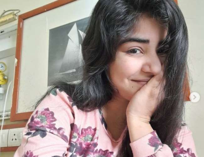 https://www.jagranimages.com/images/newimg/22122020/22_12_2020-shikha_malhotra_21191943.jpg