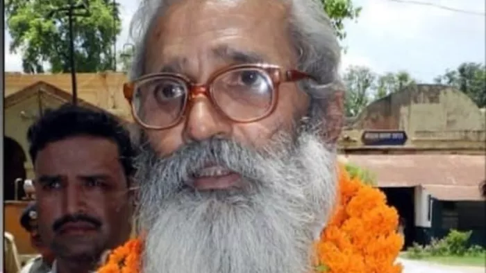11 साल पुराने मामले में अचानक बढ़ी हलचल, CBI की चार्जशीट ने कई लोगों में पैदा किया डर