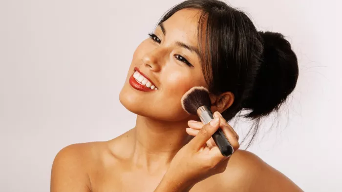 Makeup Tips: ब्रॉन्जर अप्लाई करने के क्विक टिप्स