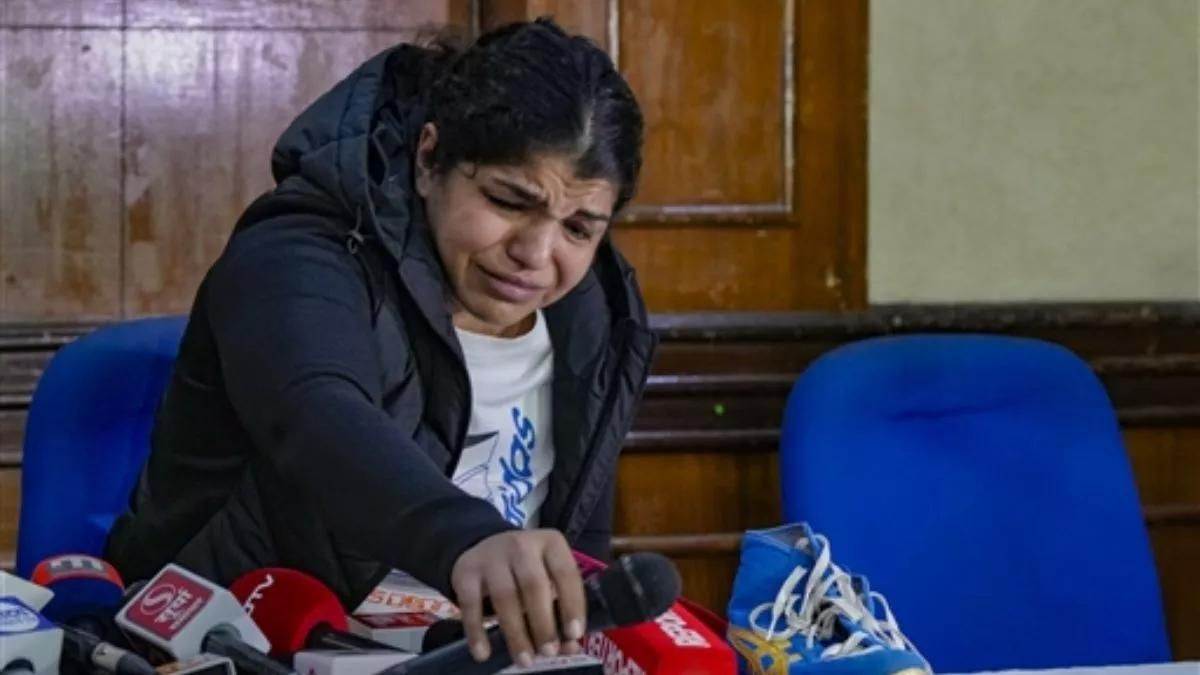 https://www.jagranimages.com/images/newimg/22122023/22_12_2023-sakshi_malik_23611187_171534563.jpg