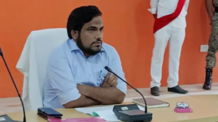 DM यशपाल मीणा के पास पहुंची 'हेराफेरी' की फाइल (फाइल फोटो)
