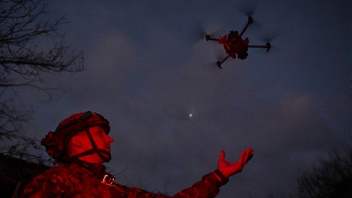 https://www.jagranimages.com/images/newimg/22122024/22_12_2024-drone_attack_news_23853866.jpg