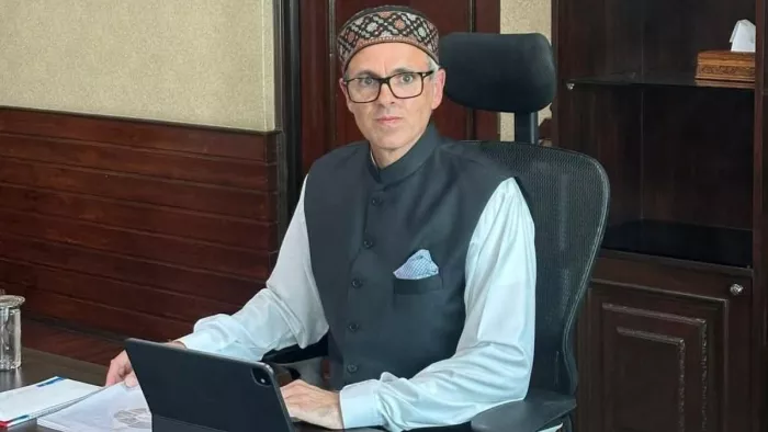 घाटी की सुंदरता बढ़ाने के लिए साउथ इंडियन फिल्मों से जुड़ेंगे सीएम उमर अब्दुल्ला।