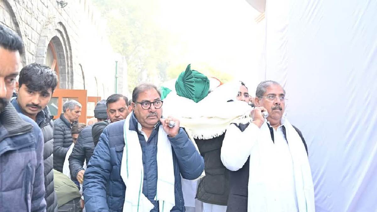 https://www.jagranimages.com/images/newimg/22122024/22_12_2024-op_chautala_news_23853488.jpg