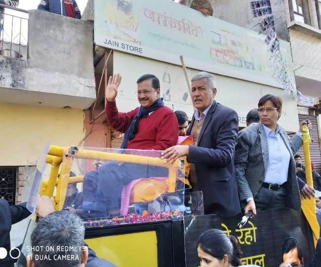 Delhi Election 2020: चुनाव प्रचार ने पकड़ा जोर, CM केजरीवाल का रोड शो शुरू