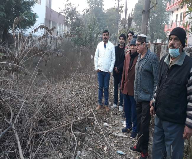 मेरठ गंगानगर में पार्कों की हालत बदहाल, जानिए किन परेशानियों से जूझ