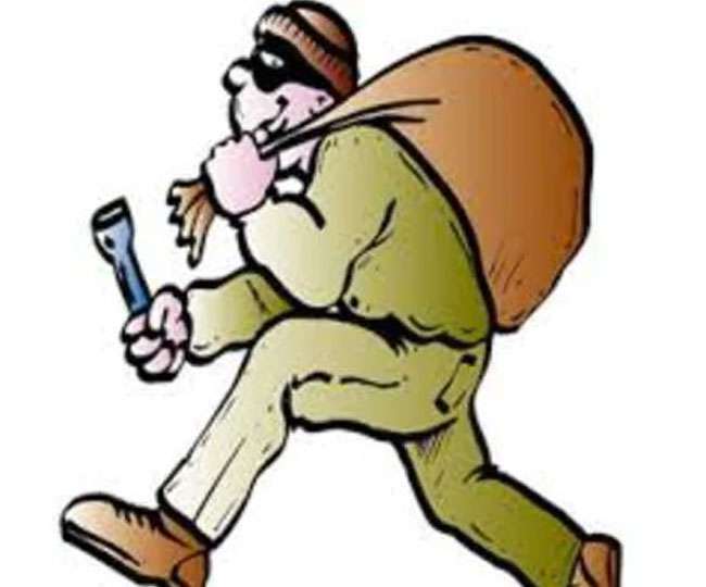 the greed to double the money led to the loss as the thug company in kaushambi ran away with rs 40 lakh