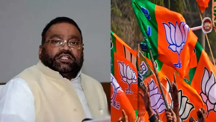 दो शंकराचार्याें ने स्वामी प्रसाद के इस बयान को अक्षम्य बताकर उनकी गिरफ्तारी की मांग की।