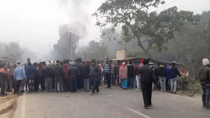 रिटायर्ड चौकीदार की हत्या से पहले आरोपितों ने पत्रकार के घर की थी फायरिंग, महिला को रौंद किया था जख्मी