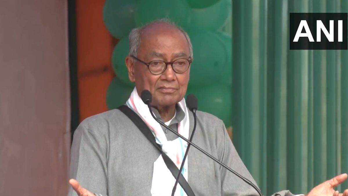 digvijaya singh countered rajnath singh on rahul gandhi hatred statement said listen to up cm yogi adityanath speech