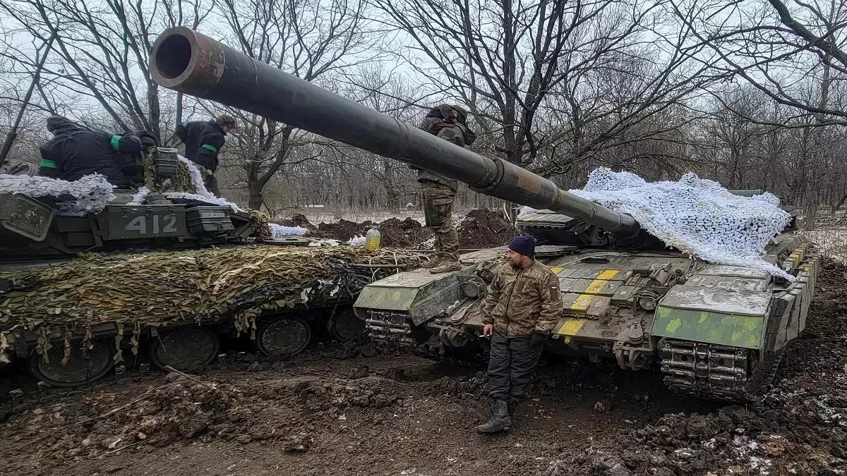 यूकेन को लैपर्ड टैंक भेज सकता है पोलैंड, पीएम  माटुस्ज मोराविकी ने कहा-  जर्मनी से मांगी जाएगी अनुमति - Poland can send Leopard tank to Ukraine  Prime Minister Mateusz ...