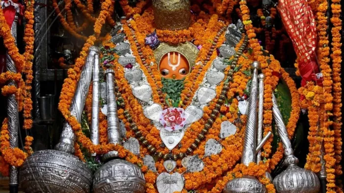 Ayodhya: हनुमानगढ़ी की कहानी... नवाब ने करवाया था भव्य मंदिर का निर्माण (File Photo)