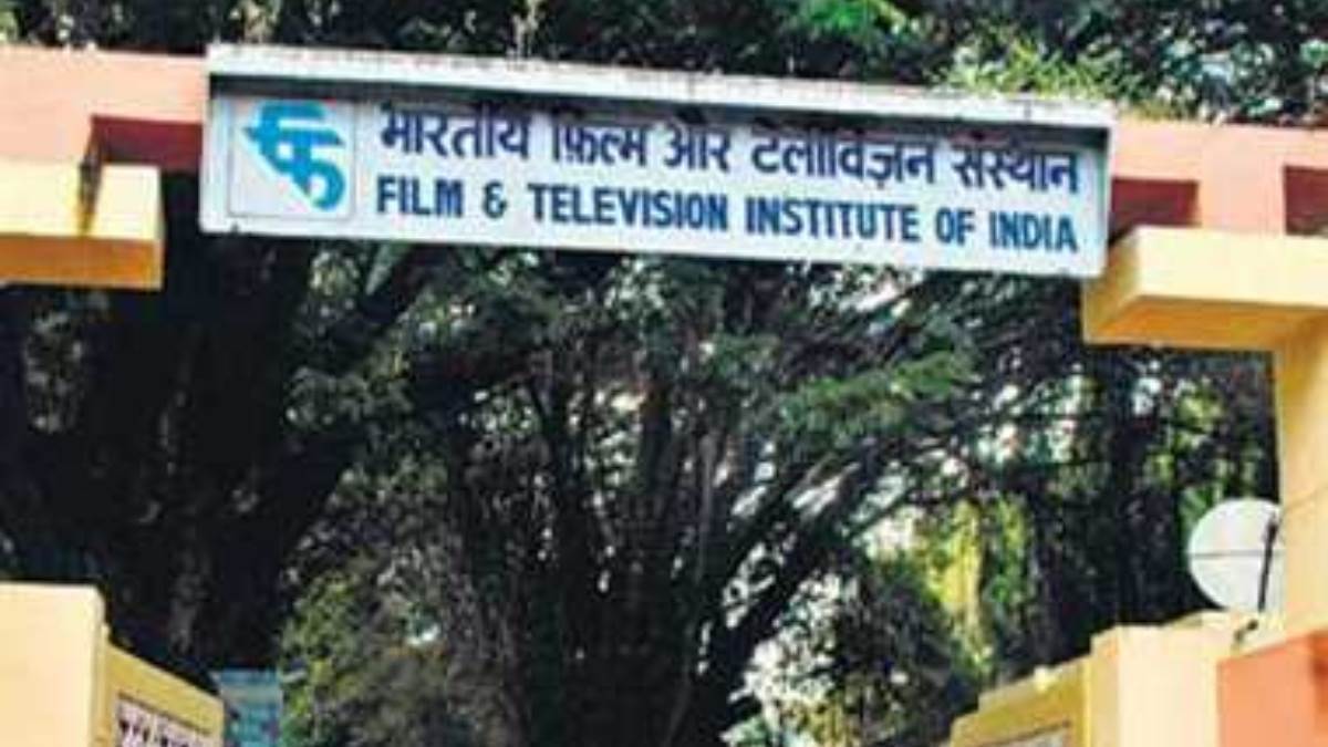 https://www.jagranimages.com/images/newimg/23012024/23_01_2024-ftii_23636548.jpg
