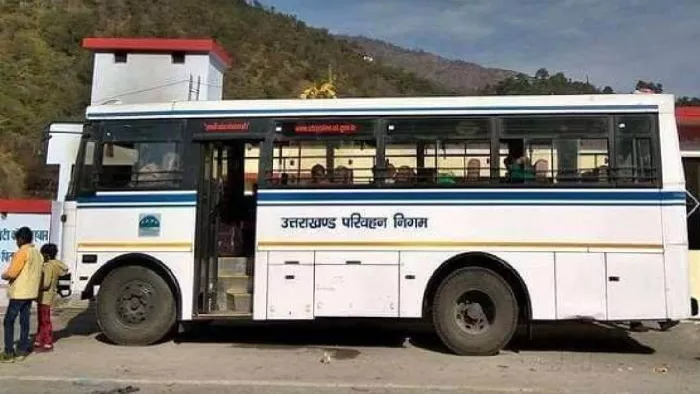 पिथौरागढ़ में बसों की सुविधा न होने से चरमराई परिवहन व्यवस्था