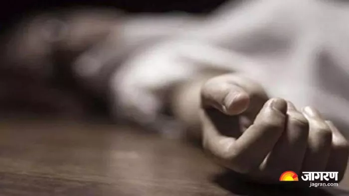 भजन-कीर्तन में नाचने से रोका तो युवती के सिर पर कुकर से किया वार