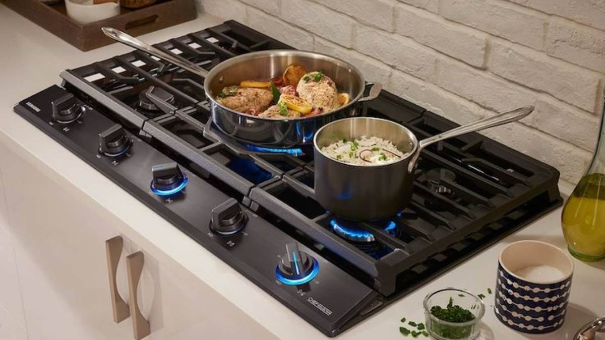 360 डिग्री नोजल और पावरफुल बर्नर संग आने वाले Sunflame के 4 Burner Gas Stove पर बनेगा चुटकियों में  खाना