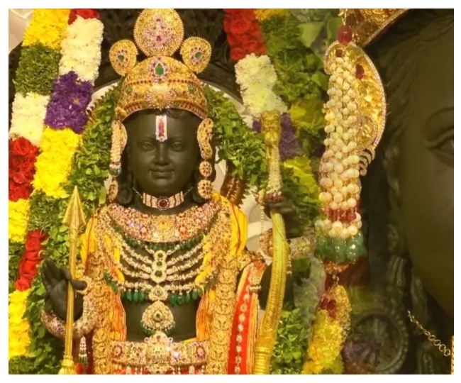 Ram Mandir Ayodhya: राम लला की सुंदरता में चार चांद लगा रहे हैं ये ...